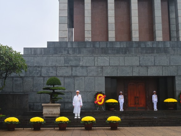Guards at the tomb of Ho Chi Minh